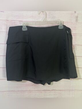 Lovefool Black Wrap Skort Size‎ XL
